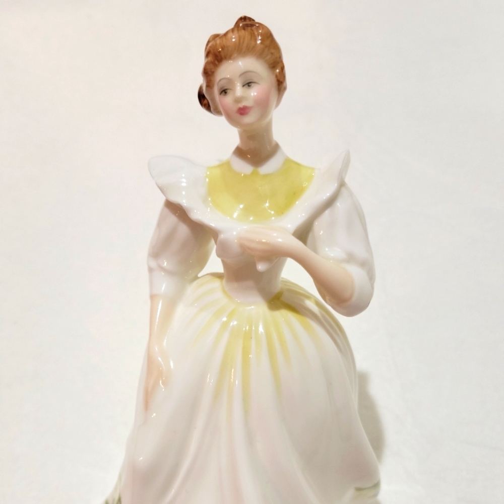 Royal Doulton Figure of the Month JANUARY